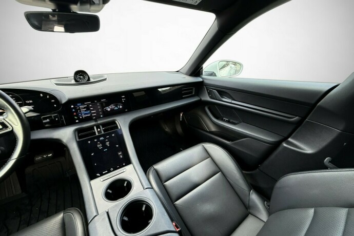 porsche-taycan-cross-turismo-elektrisitet-2022-big-36