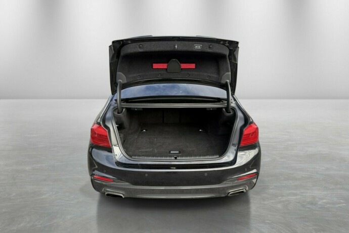 bmw-5-serie-plug-in-petrol-2017-big-10