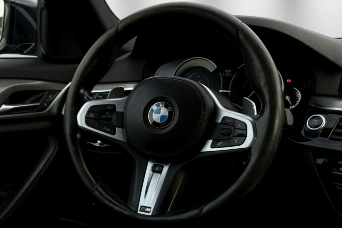 bmw-5-serie-plug-in-petrol-2017-big-14