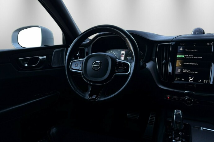 volvo-xc-60-elektrisitetbensin-2018-big-14
