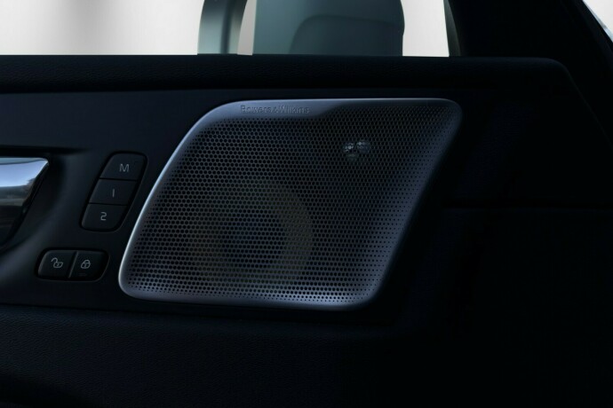 volvo-xc-60-elektrisitetbensin-2018-big-46
