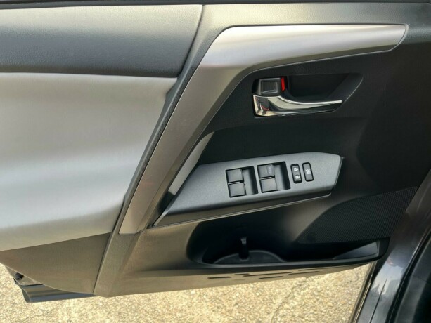 toyota-rav4-elektrisitetbensin-2016-big-9