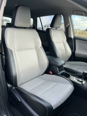 toyota-rav4-elektrisitetbensin-2016-big-25