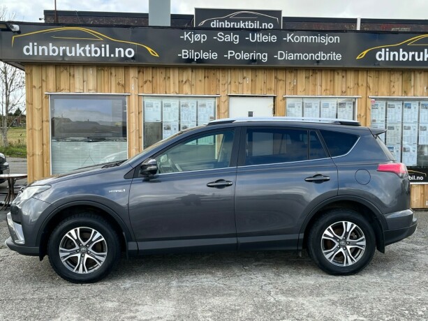 toyota-rav4-elektrisitetbensin-2016-big-7