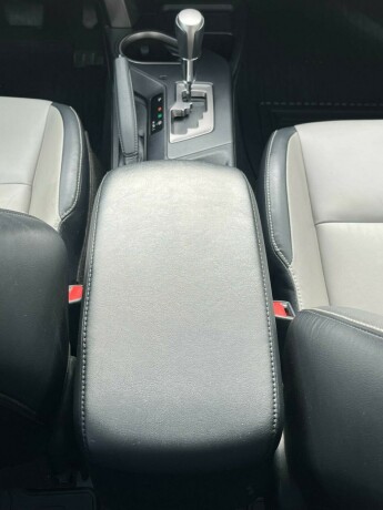 toyota-rav4-elektrisitetbensin-2016-big-21