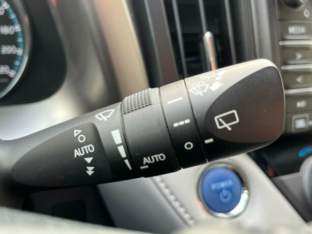 toyota-rav4-elektrisitetbensin-2016-big-14