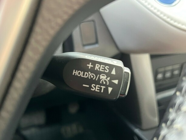 toyota-rav4-elektrisitetbensin-2016-big-15