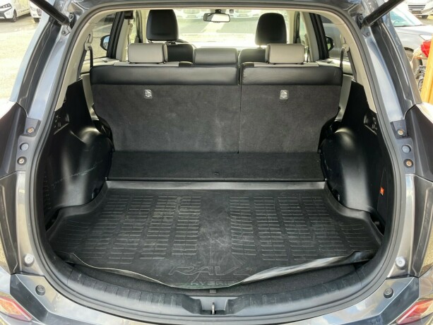 toyota-rav4-elektrisitetbensin-2016-big-34