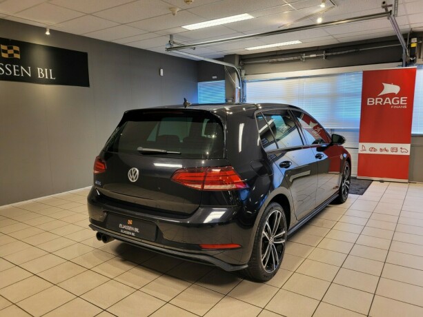 volkswagen-golf-elektrisitetbensin-2018-big-5