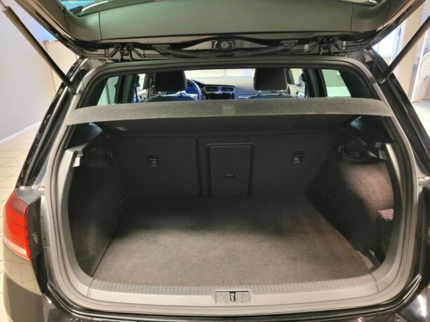 volkswagen-golf-elektrisitetbensin-2018-big-17