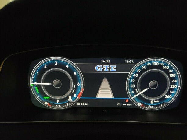 volkswagen-golf-elektrisitetbensin-2018-big-21