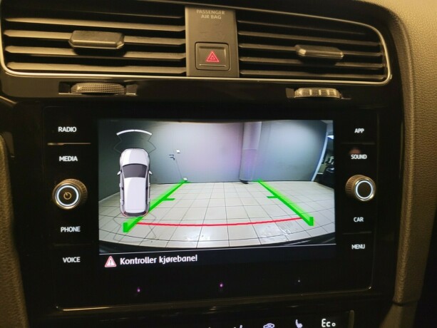 volkswagen-golf-elektrisitetbensin-2018-big-25