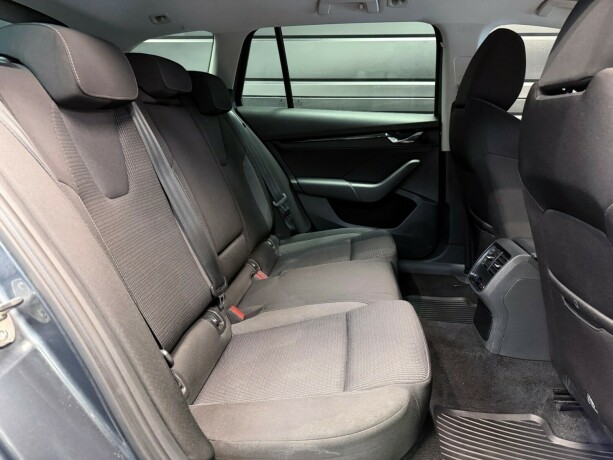 skoda-octavia-elektrisitetbensin-2021-big-18