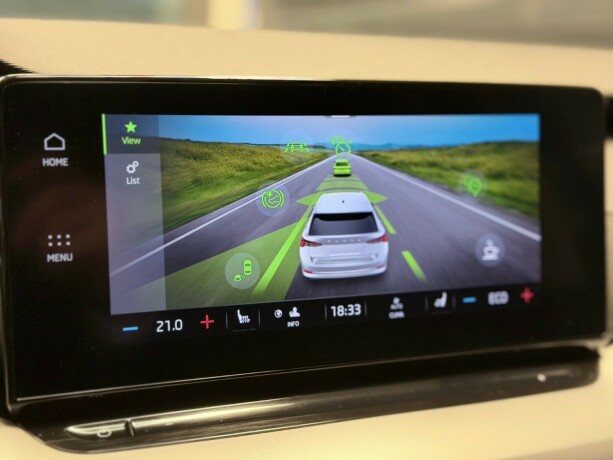 skoda-octavia-elektrisitetbensin-2021-big-25