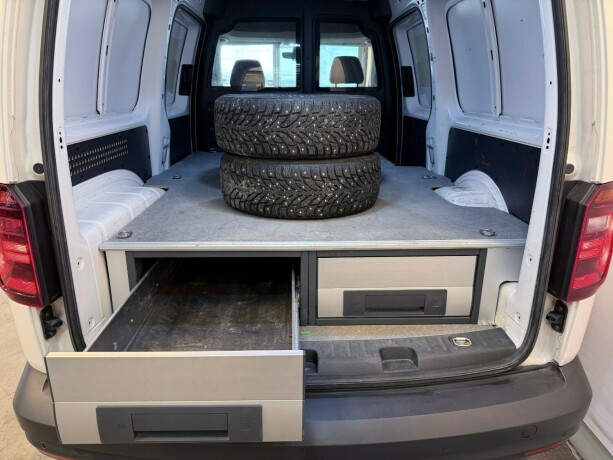 volkswagen-caddy-maxi-diesel-2019-big-24