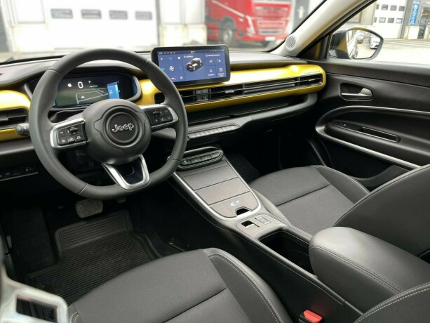 jeep-avenger-elektrisitet-2023-big-19