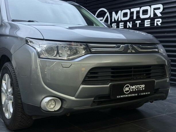 mitsubishi-outlander-bensin-2013-big-3