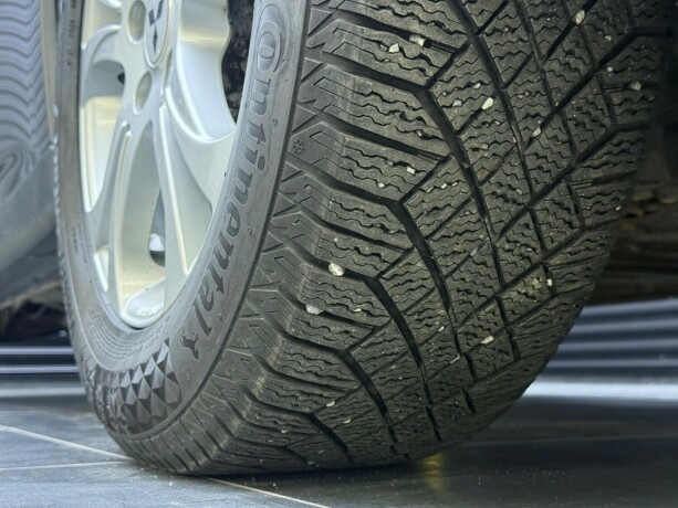 mitsubishi-outlander-bensin-2013-big-8