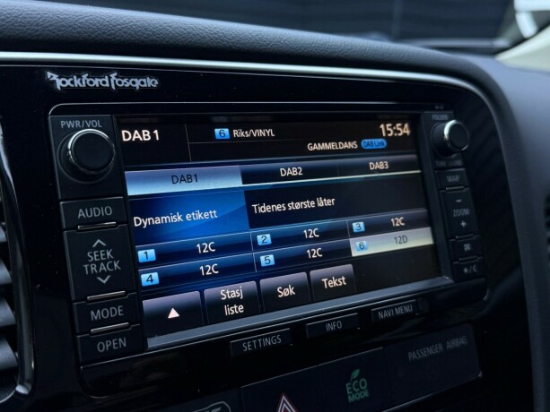 mitsubishi-outlander-bensin-2013-big-19