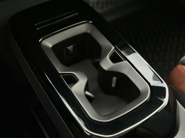 volkswagen-id4-elektrisitet-2021-big-25