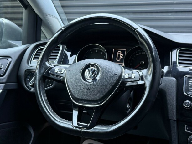 volkswagen-golf-bensin-2014-big-11