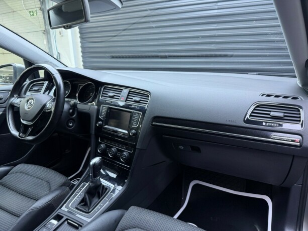 volkswagen-golf-bensin-2014-big-10