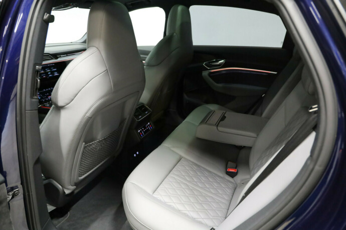 audi-e-tron-sportback-elektrisitet-2020-big-15