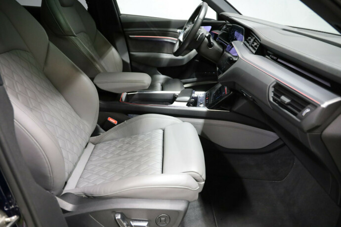 audi-e-tron-sportback-elektrisitet-2020-big-13