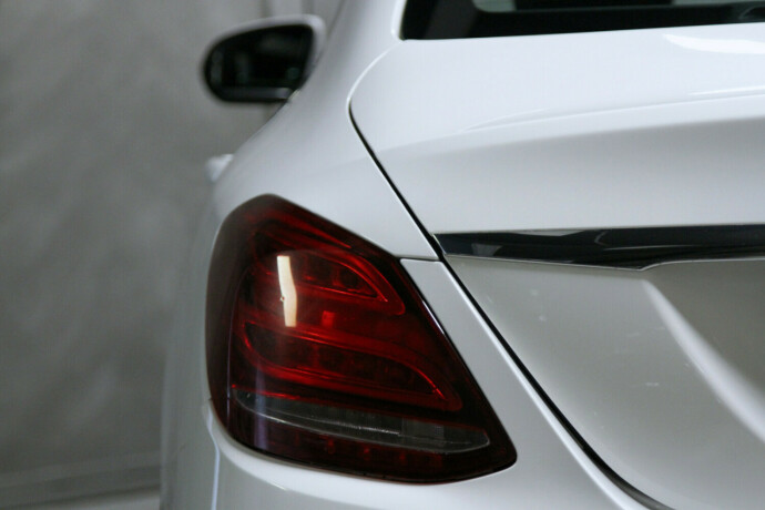 mercedes-benz-c-klasse-bensin-2015-big-31