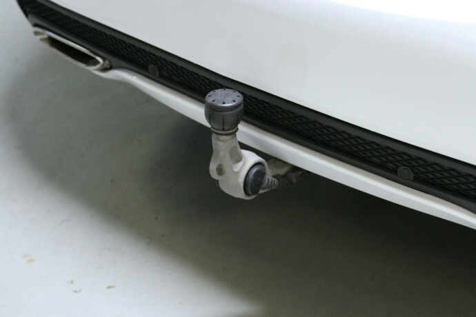 mercedes-benz-c-klasse-bensin-2015-big-32