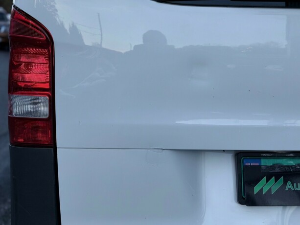 mercedes-benz-vito-diesel-2015-big-23