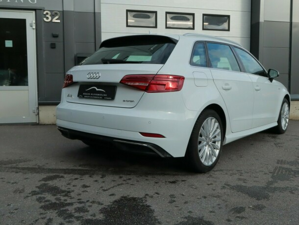 audi-a3-elektrisitetbensin-2017-big-3