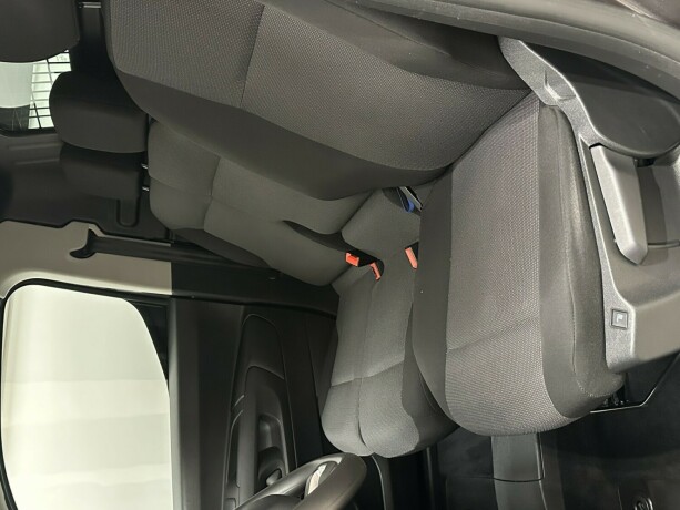 toyota-proace-city-diesel-2022-big-4