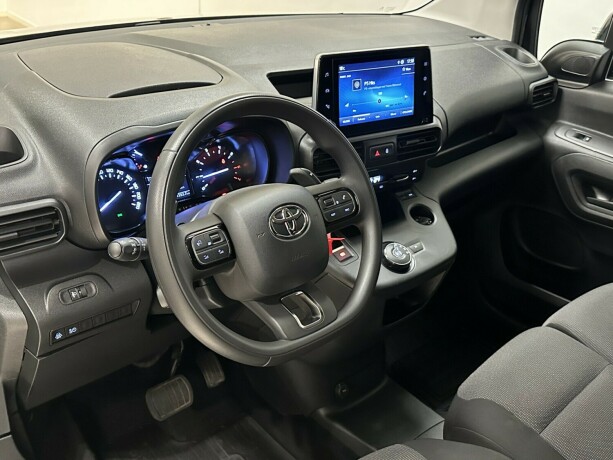 toyota-proace-city-diesel-2022-big-6