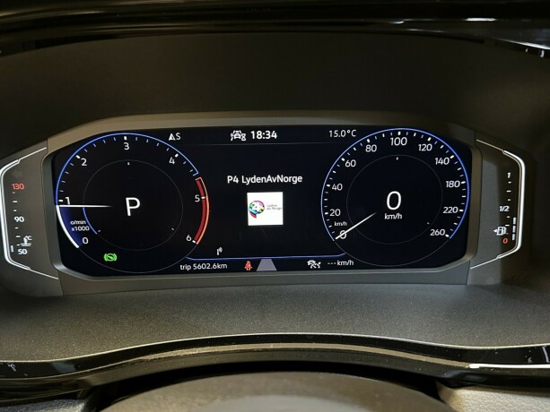 volkswagen-transporter-diesel-2022-big-11