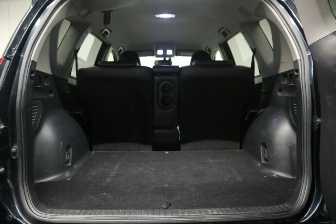 toyota-rav4-diesel-2013-big-29