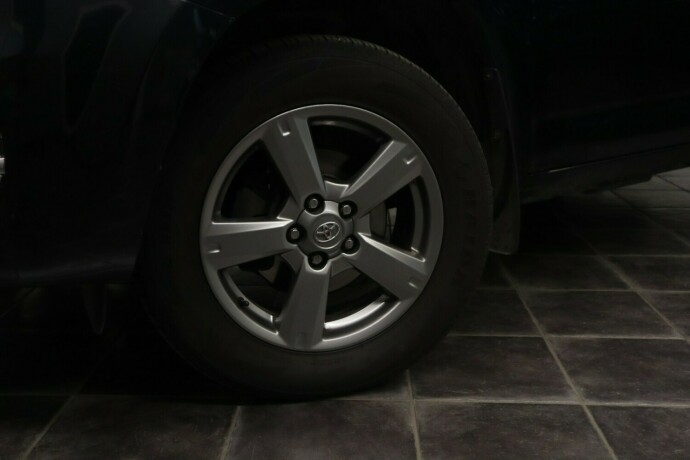 toyota-rav4-diesel-2013-big-34