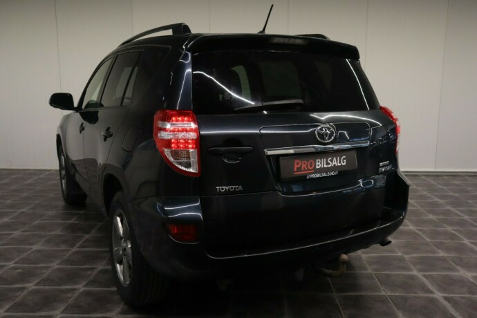 toyota-rav4-diesel-2013-big-10