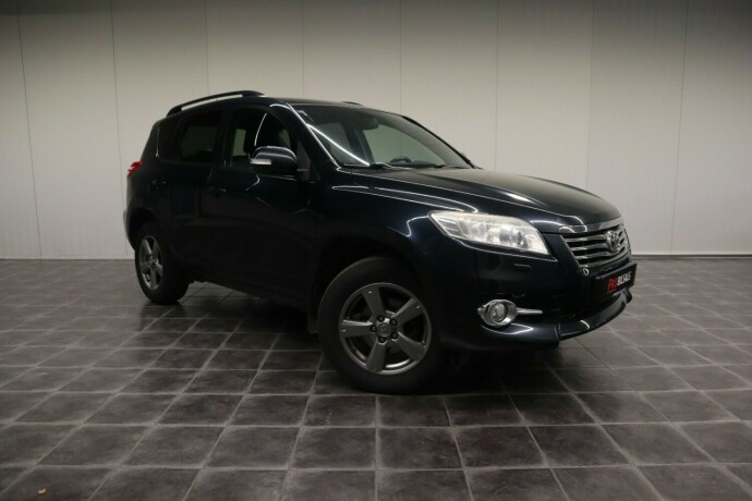 toyota-rav4-diesel-2013-big-1