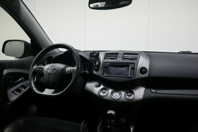 toyota-rav4-diesel-2013-big-16