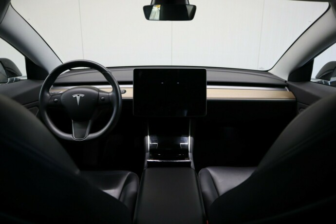 tesla-model-3-elektrisitet-2019-big-18