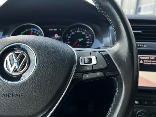 volkswagen-golf-elektrisitet-2016-big-16