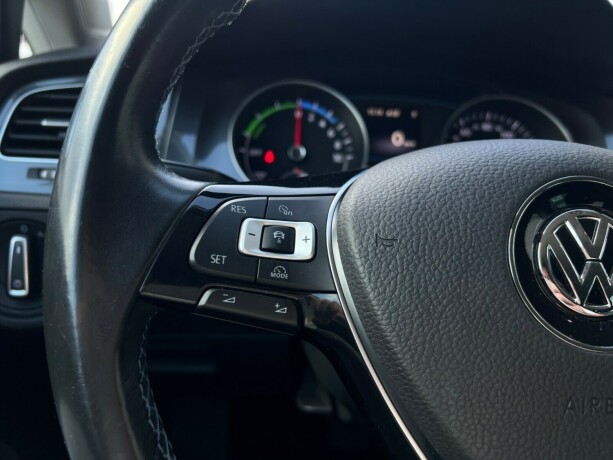 volkswagen-golf-elektrisitet-2016-big-15