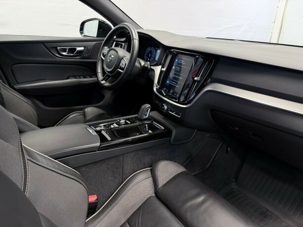 volvo-v60-elektrisitetbensin-2020-big-16