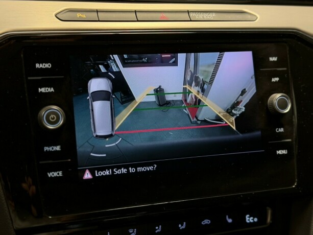 volkswagen-passat-elektrisitetbensin-2019-big-22