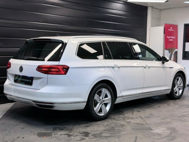 volkswagen-passat-elektrisitetbensin-2019-big-8