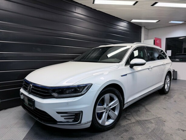 volkswagen-passat-elektrisitetbensin-2019-big-1