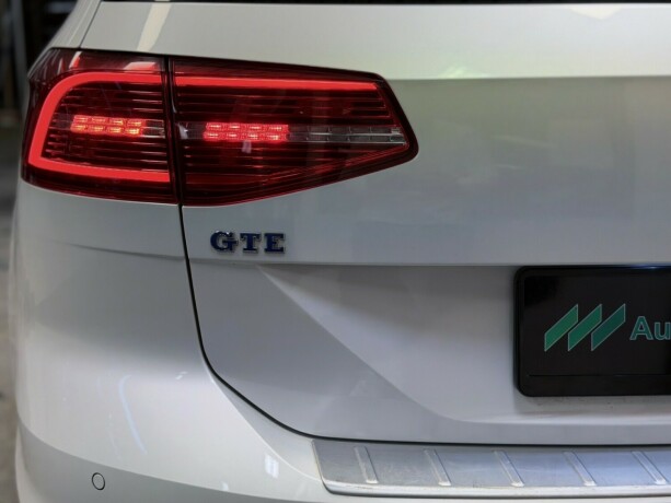 volkswagen-passat-elektrisitetbensin-2019-big-28