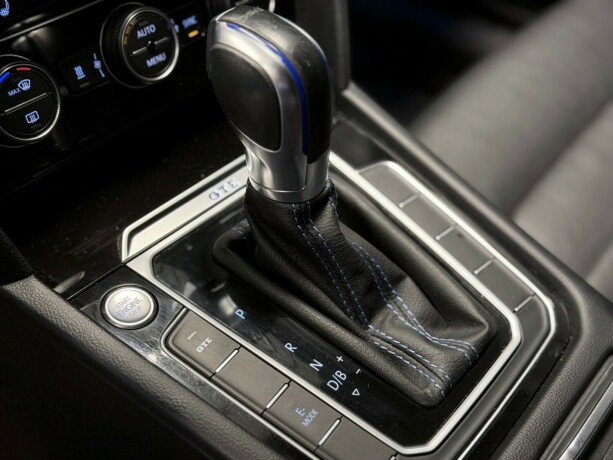 volkswagen-passat-elektrisitetbensin-2019-big-20