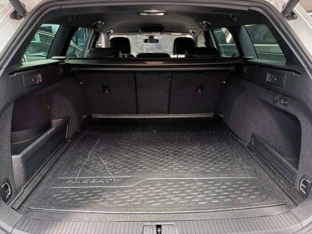 volkswagen-passat-elektrisitetbensin-2019-big-18